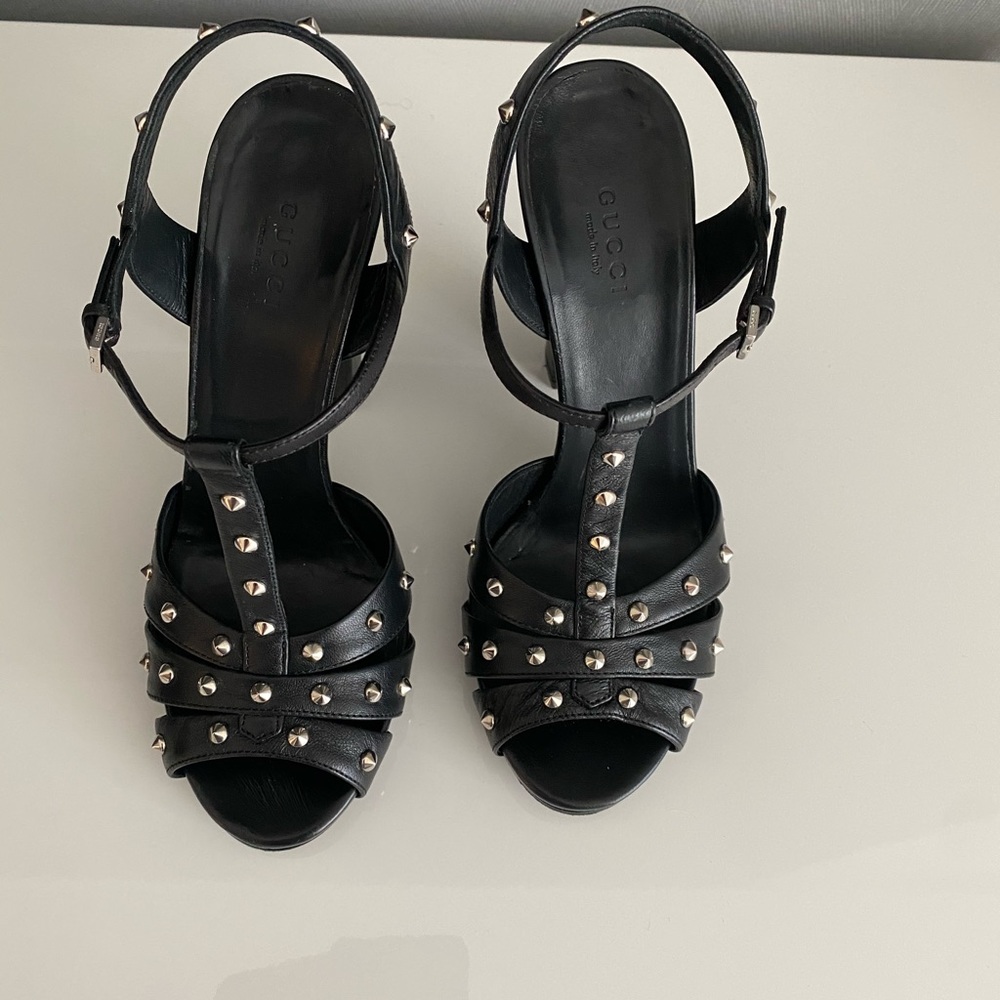Gucci Shoes - Picture 2 of 8